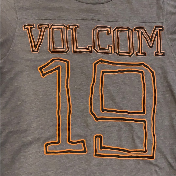 Volcom T Shirt - Picture 3 of 4